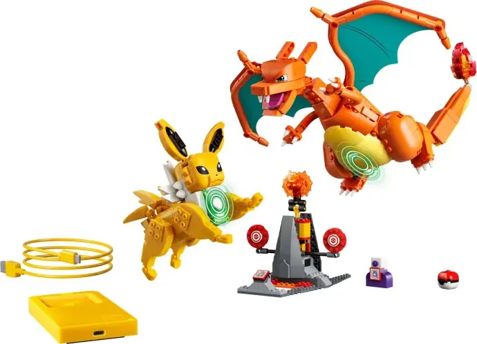 LEGO SMART Play combate definitivo de Charizard contra Jolteon, set Todo en Uno con 2 Ladrillos SMART (72167)