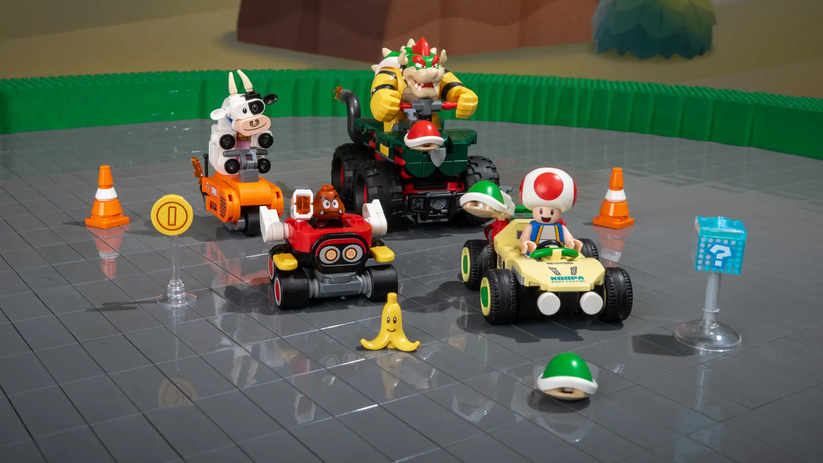 LEGO Super Mario Bowser's Rumbling Race (72058)