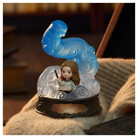 Figura Hermione with Otter de Harry Potter Patronus Series de POP MART