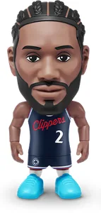 Figura de Kawhi Leonard de ZURU NBA Ballers Serie 2 sobre fondo blanco