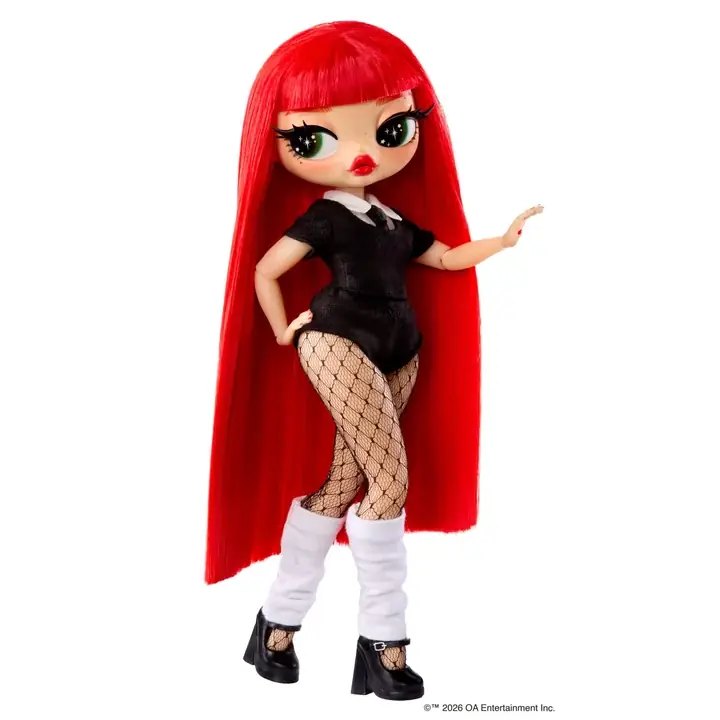 Muneca L.O.L. Surprise O.M.G. Music Festival de Jennie con su look reproducido