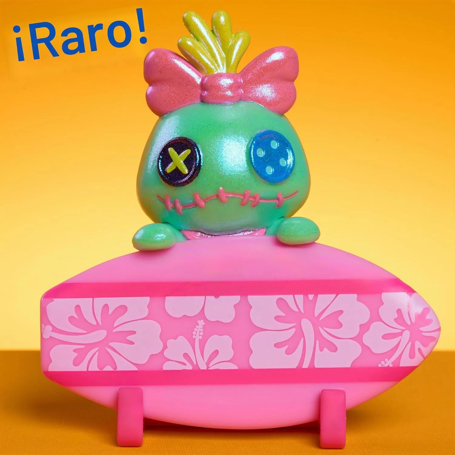 Figura rara de Scrump de Stitch Attachmeez Serie 2 sobre tabla de surf rosa