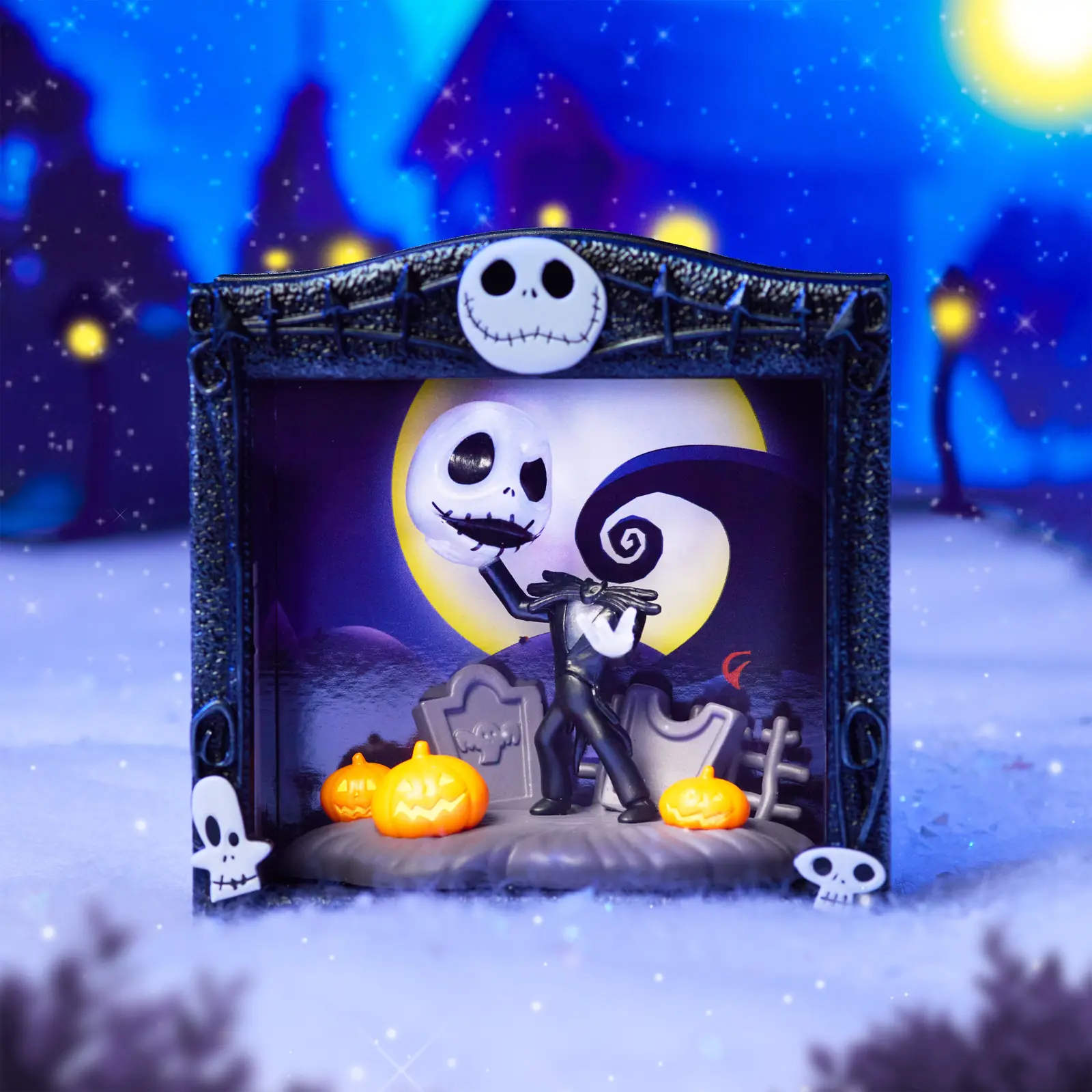 Diorama de Jack Skellington de Happy Haul Spooky Scenes con luna llena y calabazas